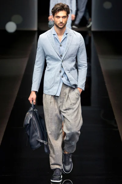 Look 37